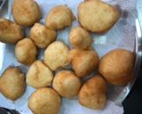 A picture of step 5 of Dahi vada.