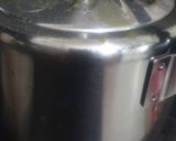 A picture of step 2 of Punjabi Dal.