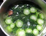 Foto langkah ke 7 dari resep Sayur Bening bayam + Oyong.