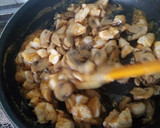 Foto del paso 7 de la receta: Pollo al Strogonoff con champiñón en conserva