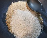 Foto del passaggio 2 della ricetta Risotto alle pesche gialle e parmigiano reggiano