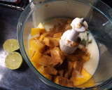 Foto del paso 2 de la receta: Postre delicioso de mango y aguacate