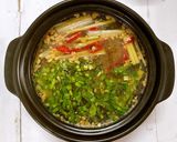 Hình bước làm 4 của món Lẩu chua tương me