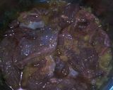 Foto langkah ke 2 dari resep Daging Sapi Goreng Empuk plus Tips mengempukkan Daging.