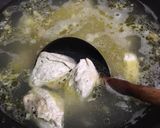 Foto langkah ke 4 dari resep Sup Tahu isi Udang Ayam.
