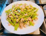 炒扁豆和五花肉片的食譜步驟5照片