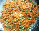 A picture of step 3 of Scramble potatoes.