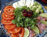 Foto del paso 2 de la receta: Ensalada de salmón ahumado con alga nori