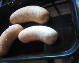 Foto del paso 1 de la receta: Chorizos de pollo con habas salteadas 🐥💚