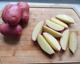 Foto del paso 1 de la receta: Papas Rusty Cage al horno y salsa de yogurt