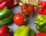 Une image de l'étape 2 de 🥣Sauce aux 🍅🌶️poivrons🫑🧄.