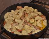 Foto del passaggio 3 della ricetta Pollo con peperoni e patate