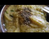 A picture of step 6 of Banana Suji Sheera.