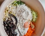 Foto langkah ke 2 dari resep Bakwan Jamur Kuping Gluten Free.