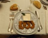 Foto del paso 5 de la receta Langostinos rebozados con kicos y emulsión de quesos