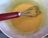 Une image de l'étape 3 de Flan aux pruneaux et copeaux de caramel.