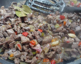 Foto del paso 3 de la receta: Frit Mallorqui amb vedella i xot. Frito de puntas de solomillo ternera y cordero