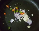 Foto langkah ke 3 dari resep Kwetiau goreng sosis.