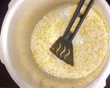 A picture of step 1 of Ven pongal.