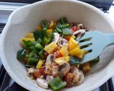 Foto langkah ke 4 dari resep Menemen Turkey ala @Neng Ina (sarapan sehat).