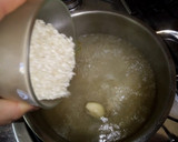 Foto del paso 2 de la receta: Arroz a la cubana con salchichas