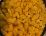A picture of step 2 of Pineapple Jam (for Fruit Tea or Shaved Ice).