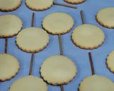 Foto langkah ke 4 dari resep Cookie Pop.