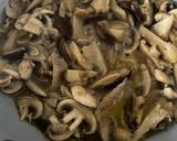Foto del paso 2 de la receta Ensalada de Alubias templadas con setas al vino blanco, crujiente de jamón y huevo poche !!!