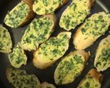صورة لخطوة 3 من وصفة خبز محمص 🥖