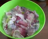 Foto langkah ke 1 dari resep Cumi basah saos tiram.