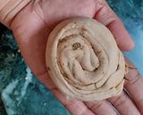 A picture of step 6 of Masala lachha paratha.