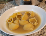 Foto del paso 7 de la receta: Caldo de Aprovechamiento (con verduras pochas y peladuras)
