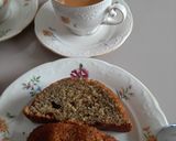 A picture of step 6 of Banana Cake with poppy seeds.