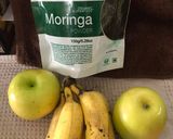 A picture of step 1 of Apple Banana Smoothie with Moringa Powder.