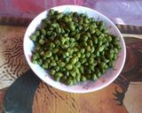 A picture of step 1 of Green gram fritters.