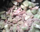 A picture of step 3 of Bacon, sausage, and green tomato chili.