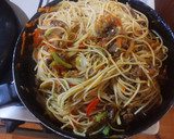 Foto del paso 6 de la receta: Chow Mein con carne (Fideos con verduras salteadas y carne)