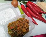 Foto langkah ke 1 dari resep Lombok Isi Samosa Daging.