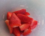 Une image de l'étape 4 de Glace à la fraise 🍓.
