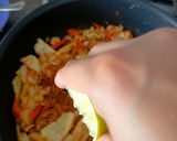 Foto langkah ke 6 dari resep Pancit Bihon Bihun Khas Filipina.
