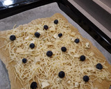 Foto del paso 9 de la receta: Pizza de queso y arándanos (masa de quinoa)