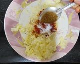 A picture of step 3 of Potato pappad.