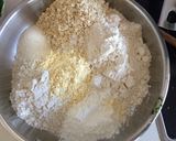 A picture of step 2 of Baked Mixed Flour Spinach Puri.