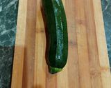 Foto del passaggio 1 della ricetta Penne rigate alle zucchine e squacquerone