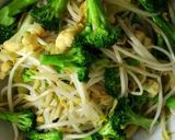 Foto langkah ke 5 dari resep Tumis Sayur Brokota.