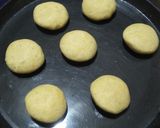 A picture of step 4 of Wheat flour Custard Coconut Cookies.