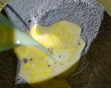 Foto langkah ke 2 dari resep Muffin Coklat No Mixer.