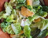 Foto del paso 3 de la receta: Ensalada de lechuga con naranja y nuez