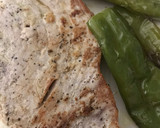 Foto del paso 4 de la receta: Keto Atún a la plancha con pimientos