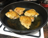 Foto del paso 4 de la receta: Contramuslos de Pollo al horno con verduras